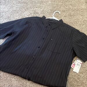 Quiksilver men’s black Striped Shirt, button up black